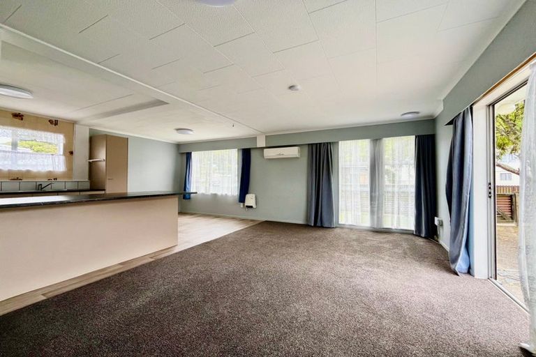 Photo of property in 11 Kendal Grove, Wainuiomata, Lower Hutt, 5014