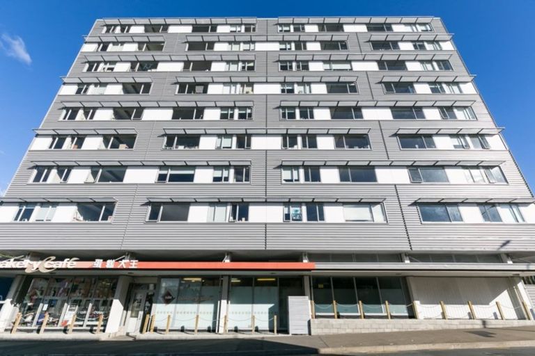 Photo of property in Cube Apartments, 6g/242 Taranaki Street, Mount Cook, Wellington, 6011