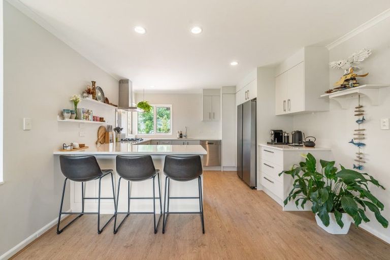 Photo of property in 7 Carlow Grove, Birchville, Upper Hutt, 5018