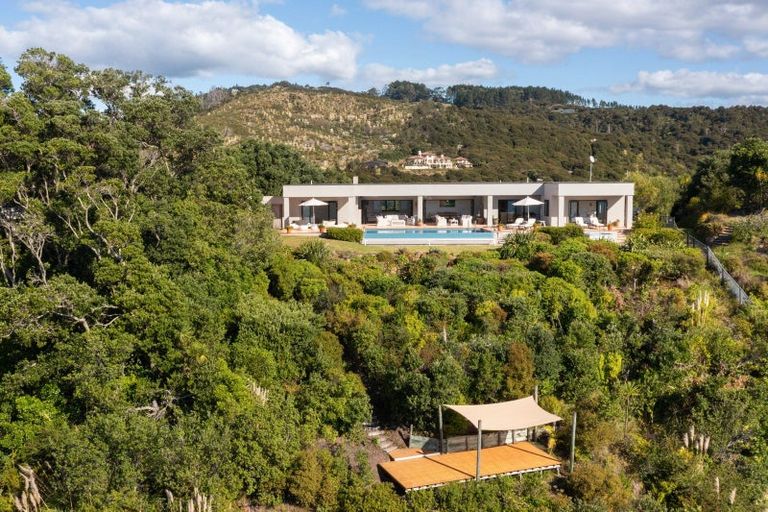 Photo of property in 73 Radar Road, Hot Water Beach, Whitianga, 3591