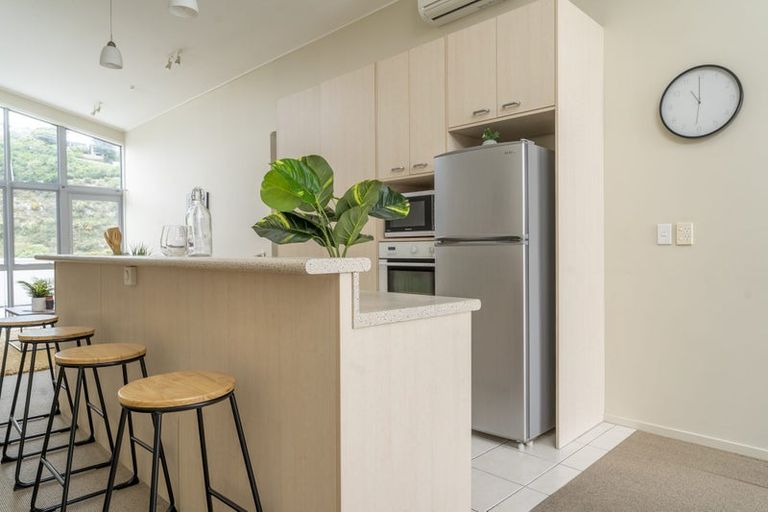 Photo of property in 5/9 Broderick Road, Johnsonville, Wellington, 6037