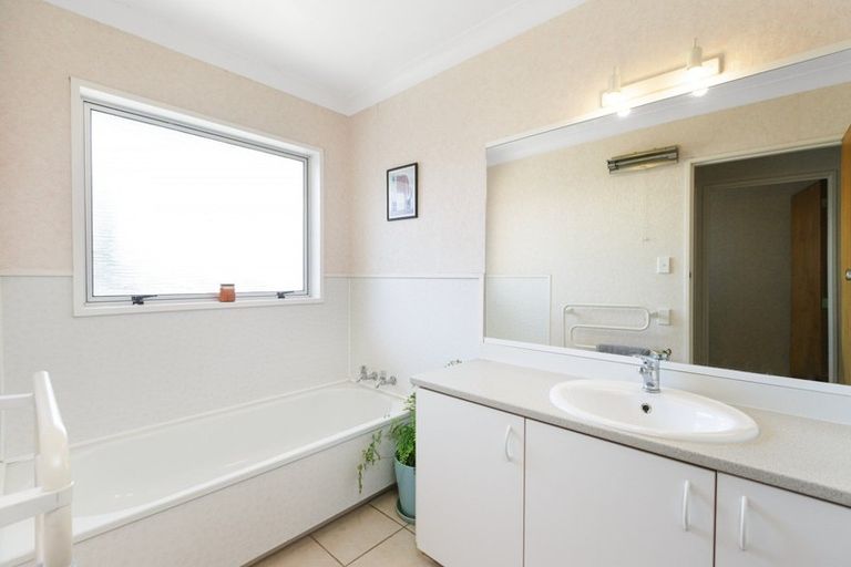 Photo of property in 163 Kings Avenue, Matua, Tauranga, 3110