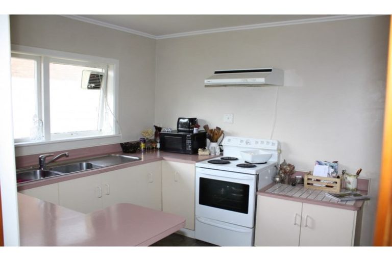 Photo of property in 11 Te Puia Street, Te Kamo, Whangarei, 0112