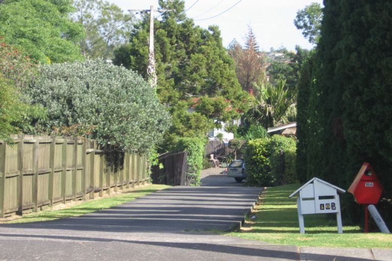 Photo of property in 2/16a Manuka Road, Glenfield, Auckland, 0629