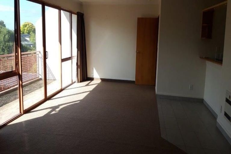 Photo of property in 2/90 Springfield Road, St Albans, Christchurch, 8014