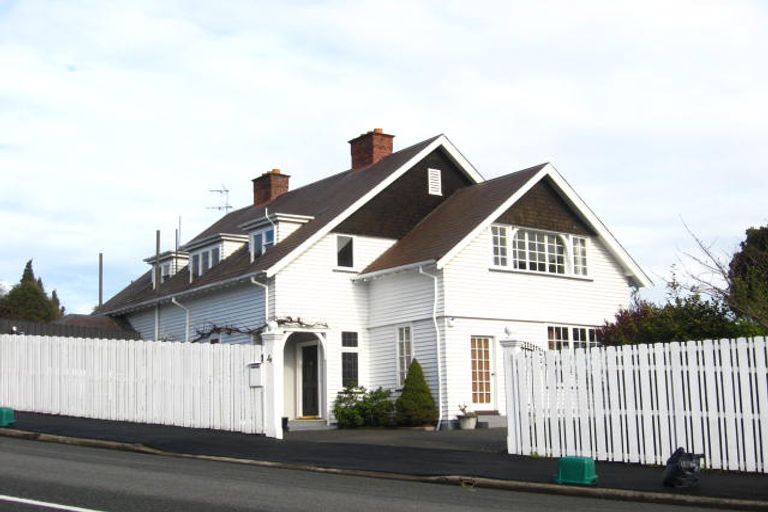 Photo of property in 14a Hackthorne Road, Cashmere, Christchurch, 8022