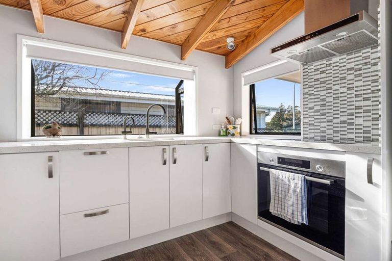 Photo of property in 52 Racecourse Road, Waiuku, 2123