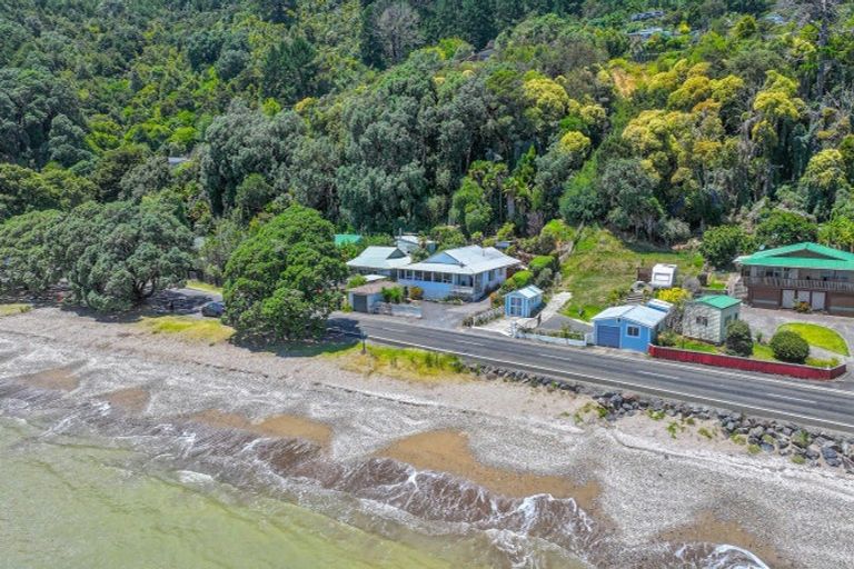 Photo of property in 314 Thames Coast Sh25 Road, Thornton Bay, Thames, 3575