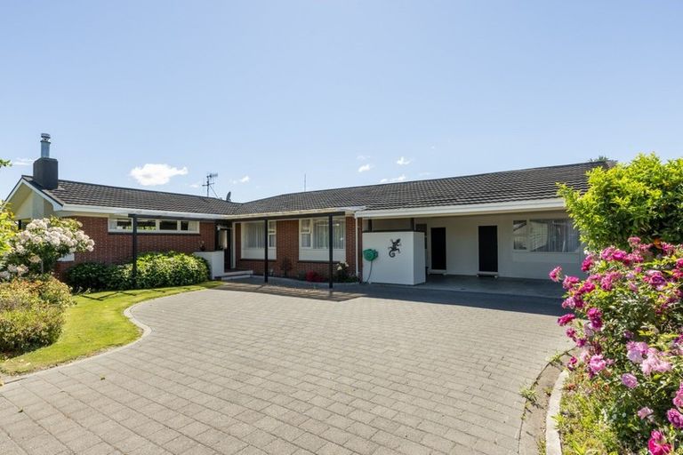 Photo of property in 11 Totara Street, Taradale, Napier, 4112