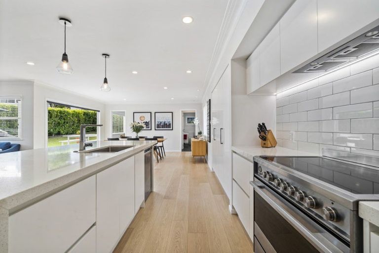 Photo of property in 3 Philip Place, Hillcrest, Auckland, 0627