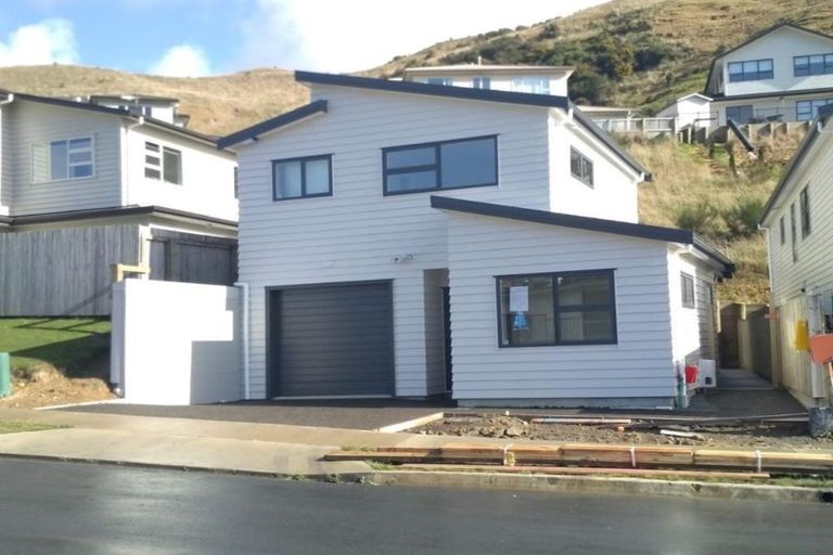 Photo of property in 47 Melksham Drive, Churton Park, Wellington, 6037