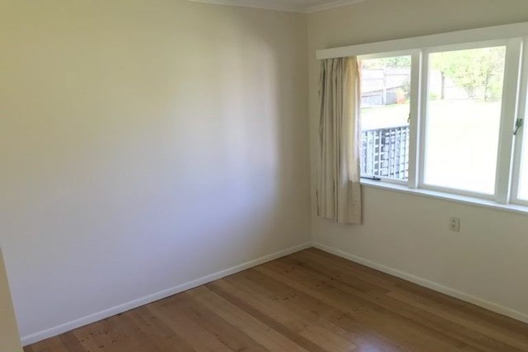 Photo of property in 4a/2 Corrella Road, Belmont, Auckland, 0622