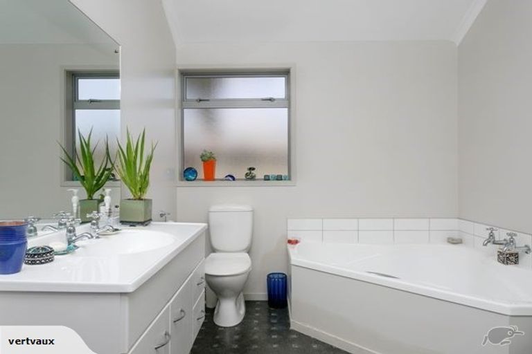 Photo of property in 63 Kaihua Road, Nukuhau, Taupo, 3330