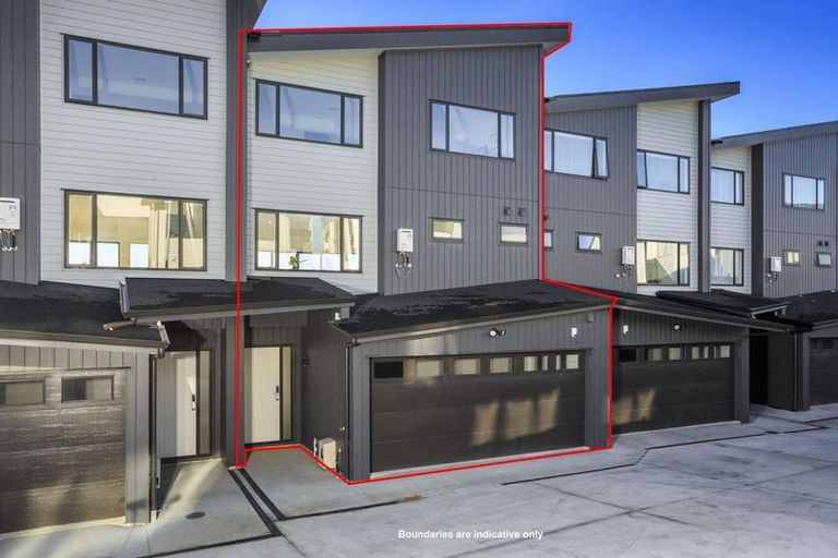 Photo of property in 14 Moki Place, Long Bay, Auckland, 0630