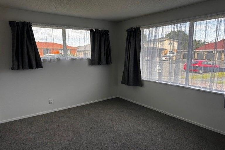 Photo of property in 8 Mayo Place, Belfast, Christchurch, 8051