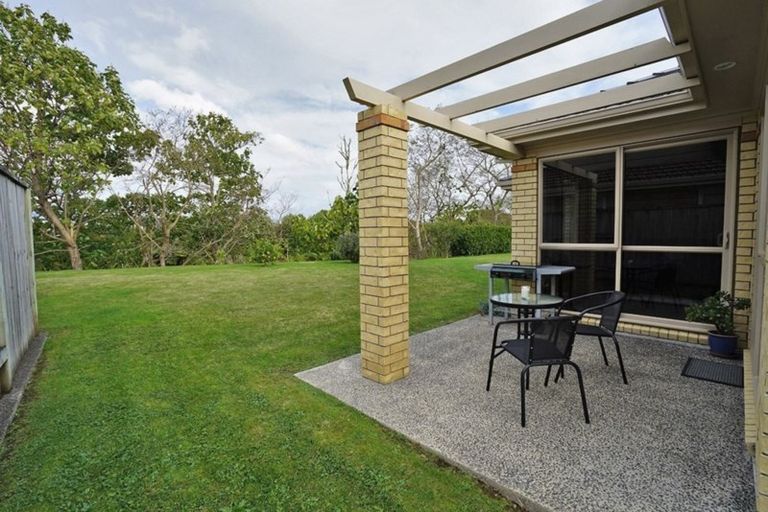 Photo of property in 55 Sovereign Isle Lane, Rototuna, Hamilton, 3210
