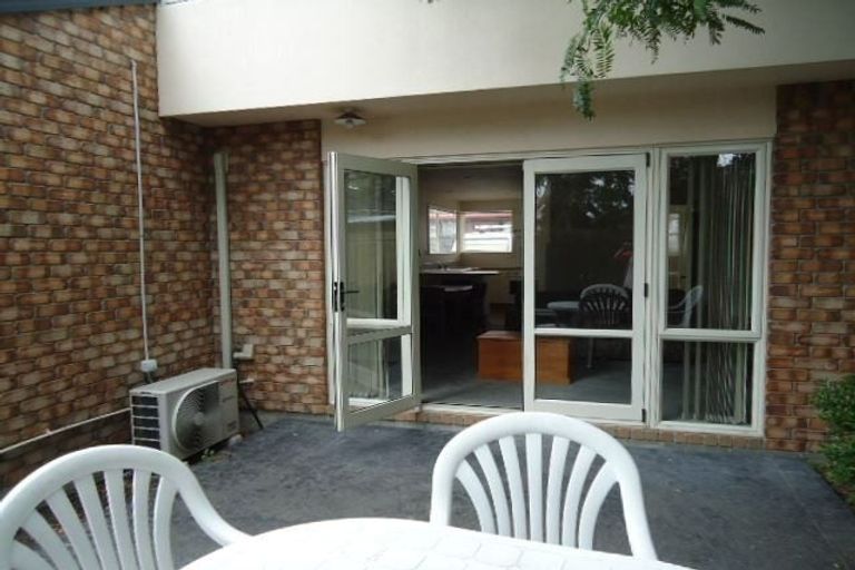 Photo of property in 2/37 Picton Avenue, Riccarton, Christchurch, 8011