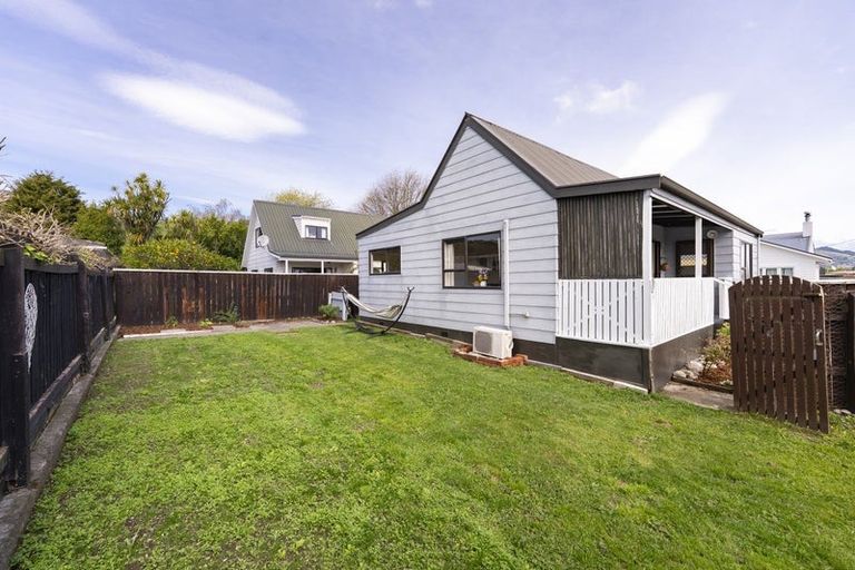 Photo of property in 2/17 Ranui Road, Stoke, Nelson, 7011