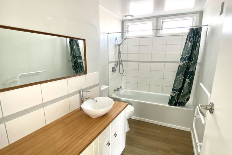 Photo of property in 2/346 Harewood Road, Bishopdale, Christchurch, 8053