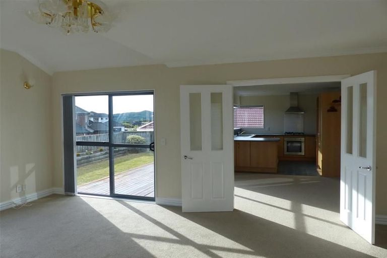 Photo of property in 10 Cabbage Tree Grove, Woodridge, Wellington, 6037