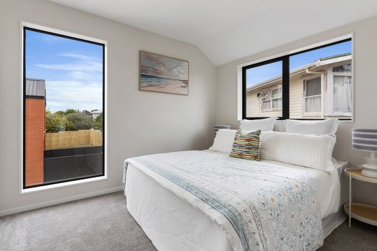 Photo of property in 121 Reeves Road, Pakuranga Heights, Auckland, 2010
