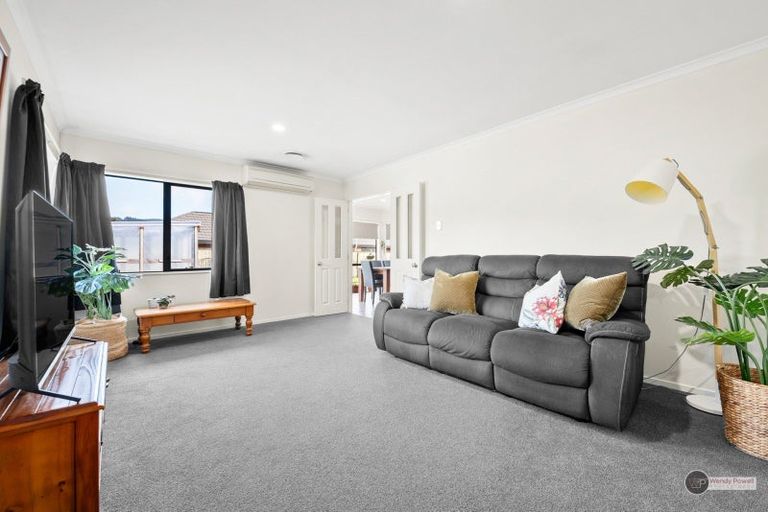Photo of property in 5 Sapphire Grove, Birchville, Upper Hutt, 5018