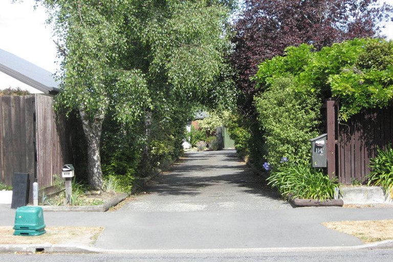 Photo of property in 114 Royal Park Drive, Parklands, Christchurch, 8083