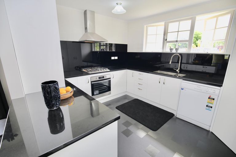 Photo of property in 17 Montana Place, Dinsdale, Hamilton, 3204