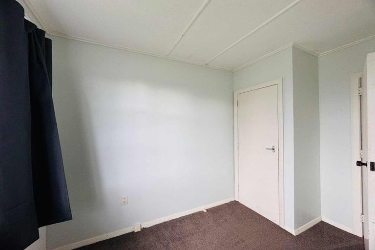 Photo of property in 19 Carson Street, Castlecliff, Whanganui, 4501