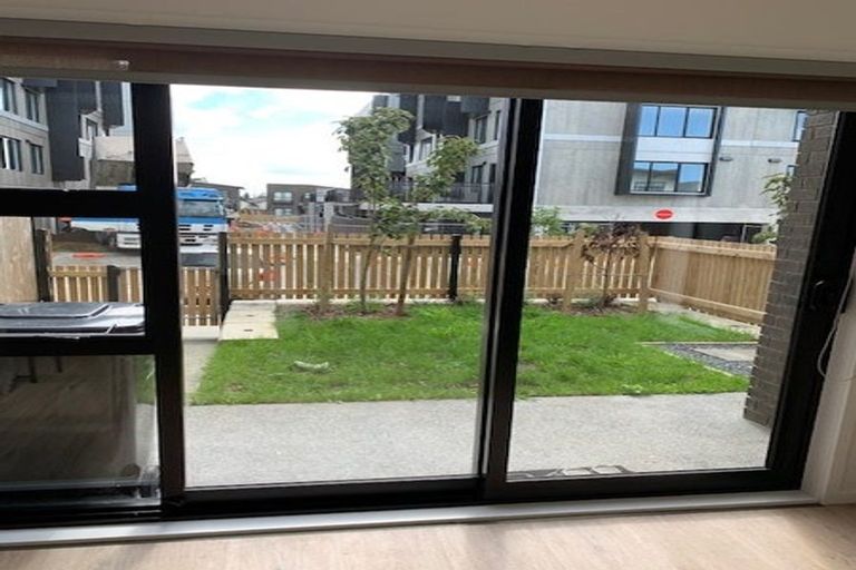 Photo of property in 158 Mcleod Road, Te Atatu South, Auckland, 0610