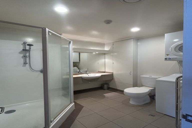 Photo of property in Pirie Street Townhouses, 28/35 Pirie Street, Mount Victoria, Wellington, 6011