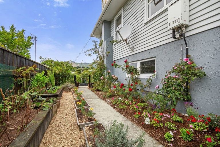Photo of property in 68 Redwood Avenue, Tawa, Wellington, 5028