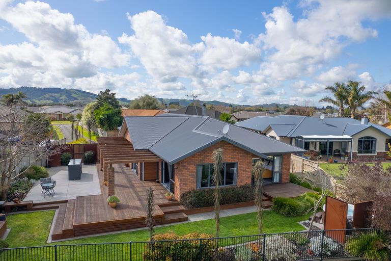 Photo of property in 49 Oaklands Drive, Cambridge, 3434