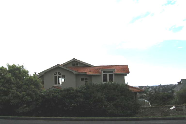 Photo of property in 1/5 Mizpah Road, Waiake, Auckland, 0630
