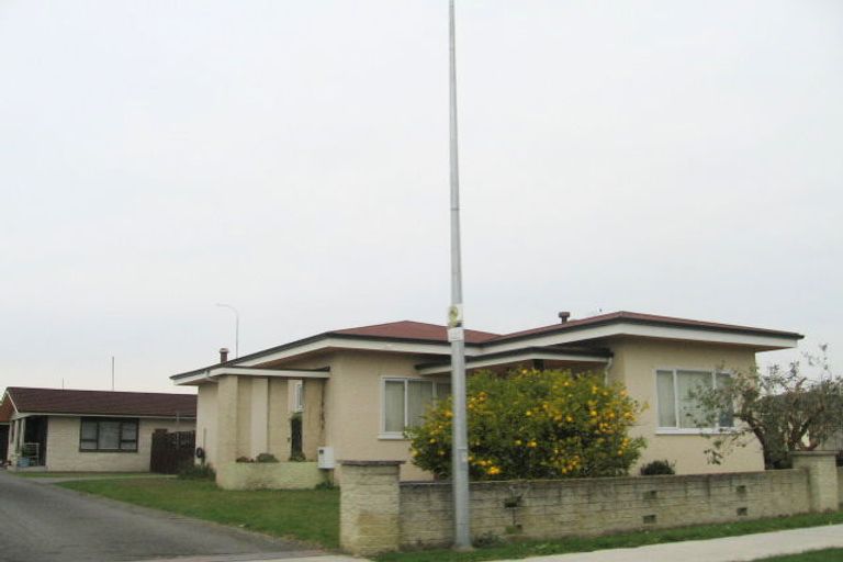 Photo of property in 2/4 King Street, Taradale, Napier, 4112