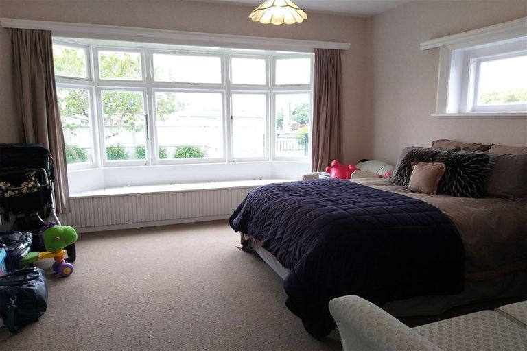 Photo of property in 30 Gamblins Road, Saint Martins, Christchurch, 8022