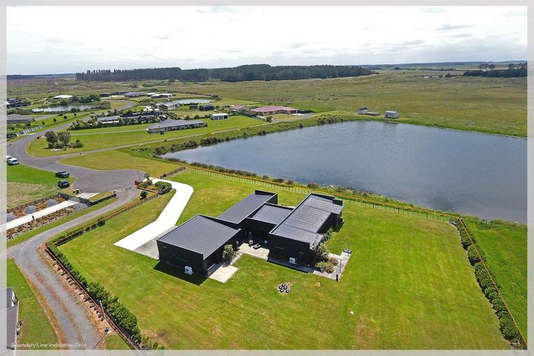 Photo of property in 16 Carex Grove, Foxton Beach, Foxton, 4815