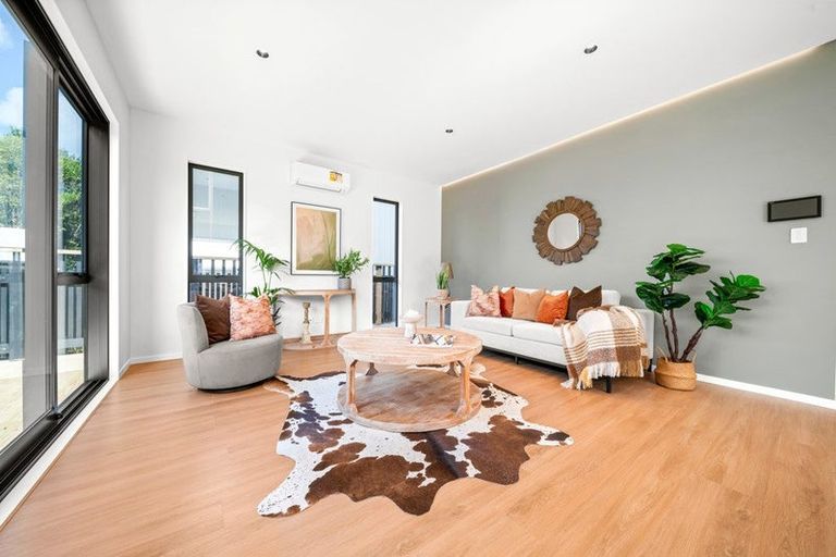 Photo of property in 34c Ian Sage Avenue, Torbay, Auckland, 0630