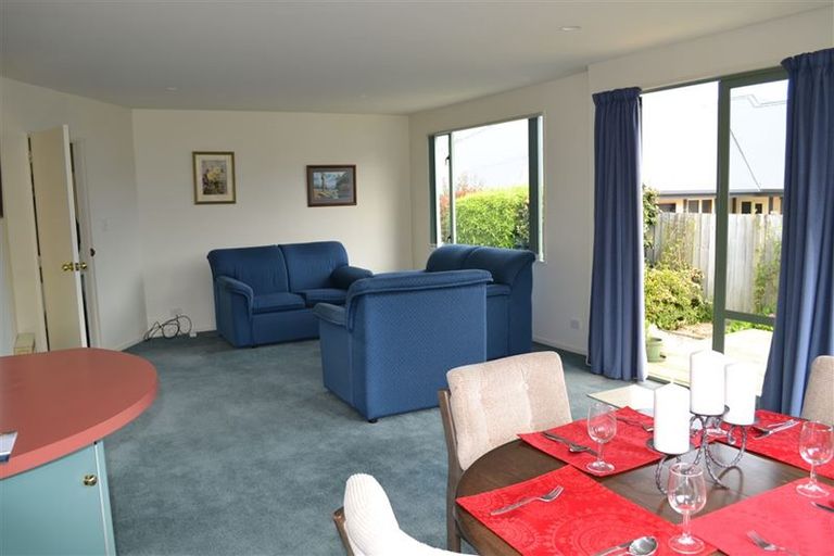 Photo of property in 2/2 Temple Crescent, Gleniti, Timaru, 7910