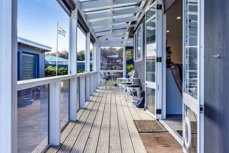Photo of property in 49 Kawei Road, Ohawe, Hawera, 4671