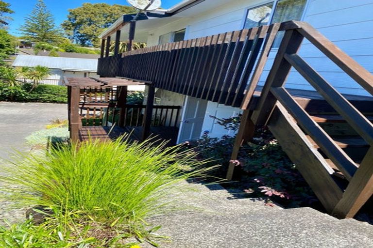 Photo of property in 21 Eskdale Road, Birkdale, Auckland, 0626