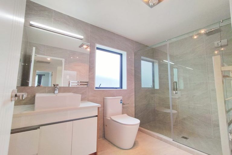 Photo of property in 4 Dungloe Avenue, Flat Bush, Auckland, 2019