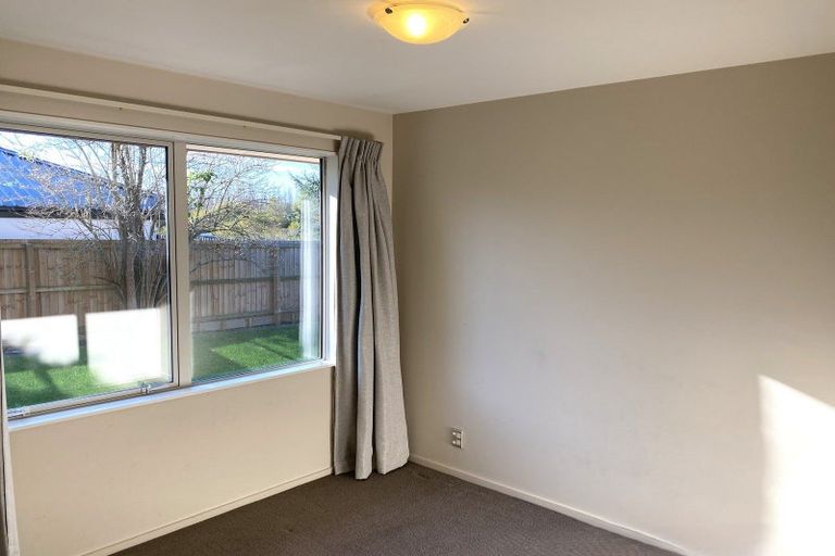 Photo of property in 32 Kenwyn Avenue, St Albans, Christchurch, 8052