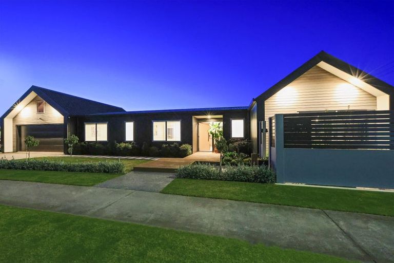 Photo of property in 143 Arataki Road, Havelock North, 4130