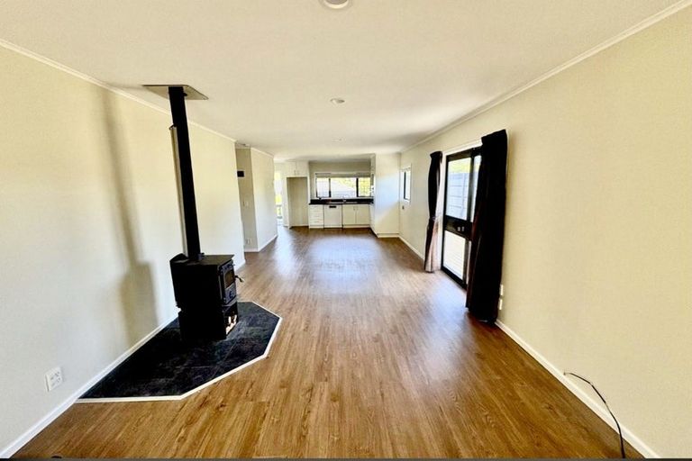 Photo of property in 38 Garth Road, Levin, 5571