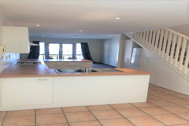 Photo of property in Grosvenor Cl, 21/6u Brown Street, Mount Cook, Wellington, 6021