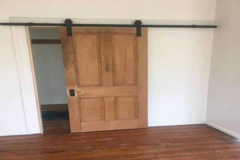 Photo of property in 17 Brockworth Place, Riccarton, Christchurch, 8011