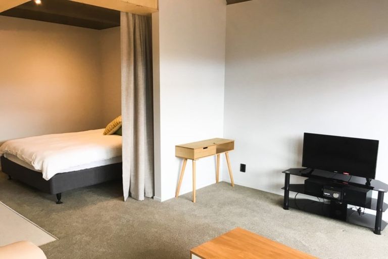 Photo of property in Vedado Apartments, 209/41u Hopper Street, Mount Cook, Wellington, 6011