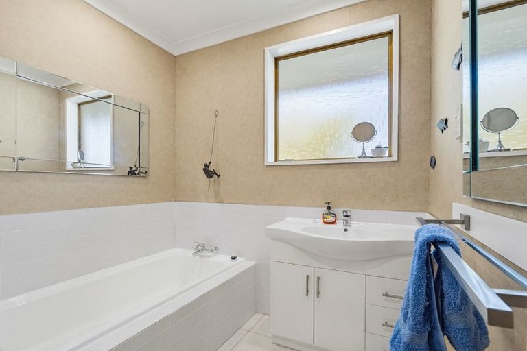 Photo of property in 7a Wigan Place, Hokowhitu, Palmerston North, 4410