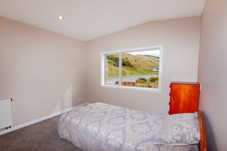 Photo of property in 86 Melksham Drive, Churton Park, Wellington, 6037